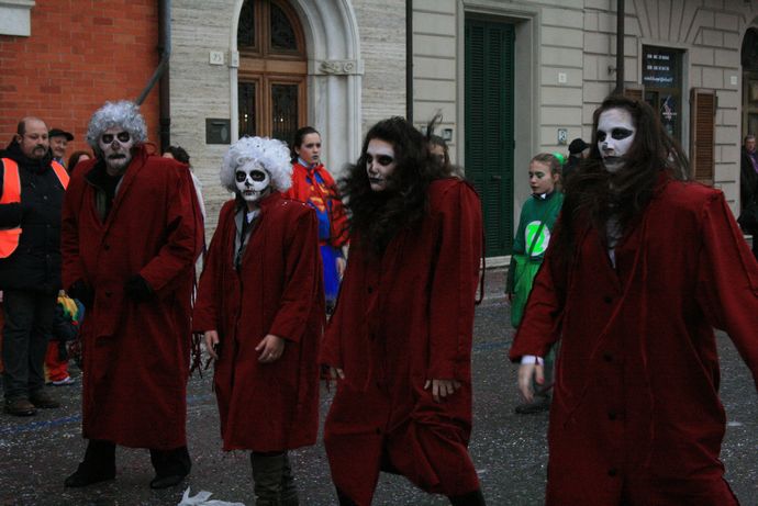 Ingrandisci la foto